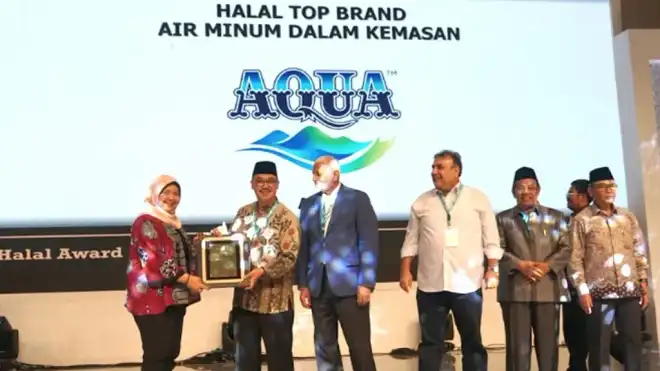 AQUA Kembali Raih “Halal Award - Halal Top Brand 2019” dari LPPOM MUI