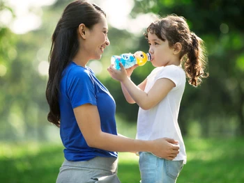 Pentingnya Konsumsi Air Minum Berkualitas untuk Tumbuh Kembang Kognitif Anak