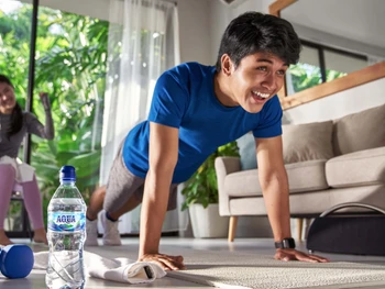 Manfaat push up setiap hari ternyata dapat memperbaiki postur tubuh, lho!