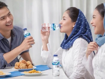 Manfaat Minum Air Putih di Pagi Hari, Yuk Simak!