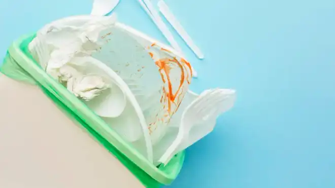 10 Ide Daur Ulang Sampah Plastik yang Unik!