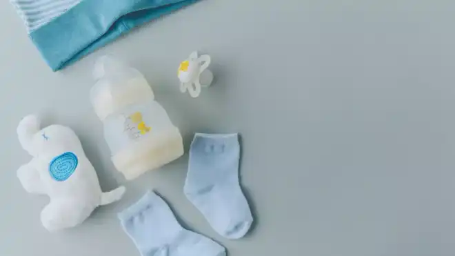 Apa Boleh Bayi 3 Bulan Minum Air Putih? Ini Faktanya!