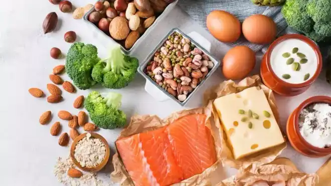 Makanan Tinggi Protein untuk Diet dan Kesehatan: 15 Pilihan Terbaik!