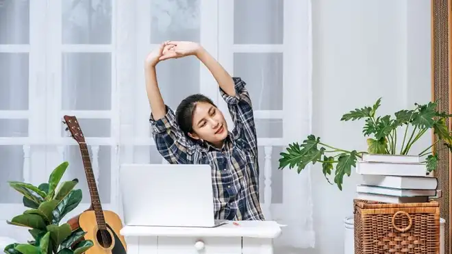 9 Office Exercises to Relieve Body Aches and Stiffness