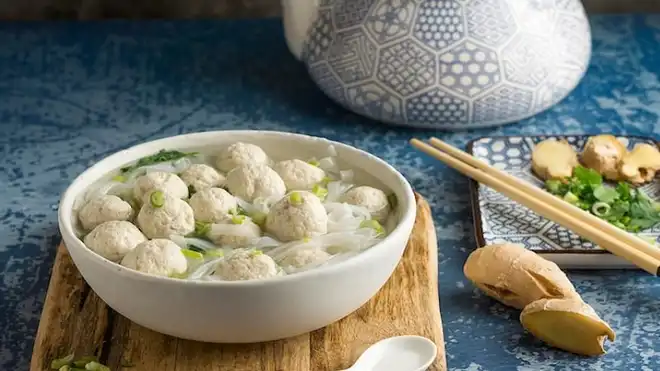 13 Rekomendasi Makanan saat Hujan yang Hangat dan Mengenyangkan