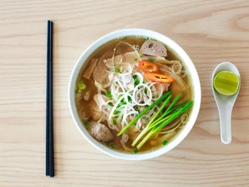 12 Rekomendasi Makanan Berkuah yang Lezat, Segar, dan Menyehatkan