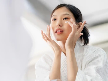 Ini 8 Tips Menjaga Kesehatan Kulit Wajah agar Tetap Terawat
