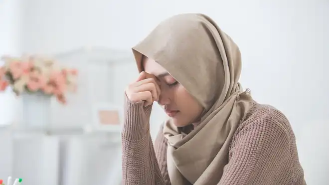 7 Effective Ways to Beat Fasting Headaches and Sleepiness!