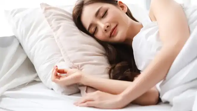 8 Cara Tidur Cantik di Malam Hari agar Awet Muda
