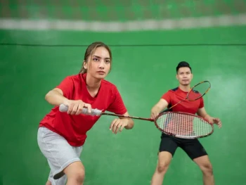 4 Correct Badminton Racket-Holding Techniques: Take Note!