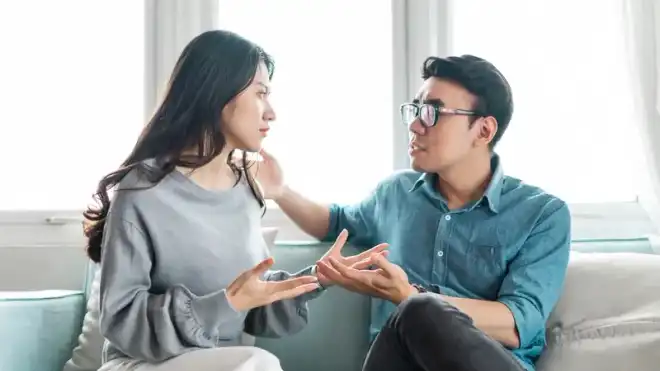 8 Cara Menghilangkan Negatif Thinking Terhadap Pasangan