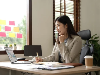 12 Ways to Stay Focused at Work and Improve Your Concentration