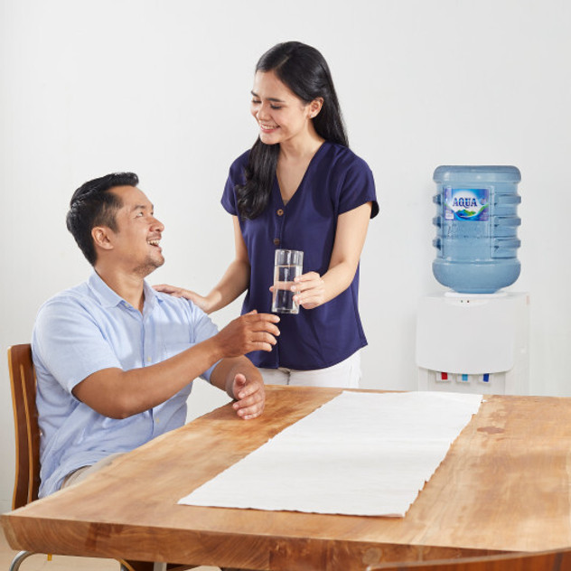 AQUA Produk Asli indonesia yang Murni, Halal & Aman!