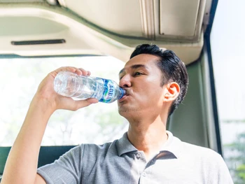 17 Health Benefits of Drinking Water for Your Body