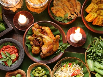 15 Makanan Khas Jawa Barat dan Daerah Asalnya, Wajib Coba
