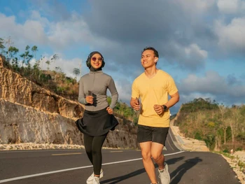 7 Cara Agar Kuat Lari Jarak Jauh dan Meningkatkan Stamina