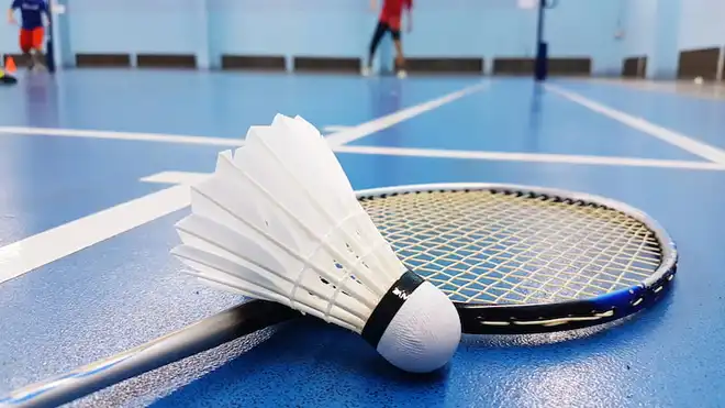 Cara Memilih Raket Badminton untuk Pemula dengan Tepat