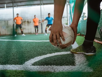 Futsal Berapa Orang dalam Satu Tim? Ini Jumlah & Posisinya