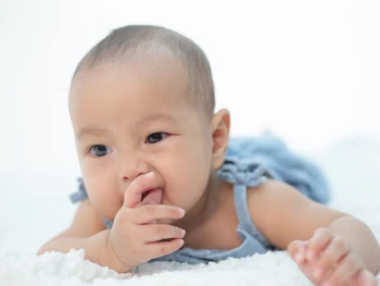 Why Does a Baby Refuse to Breastfeed & Sucking Their Fingers Instead?
