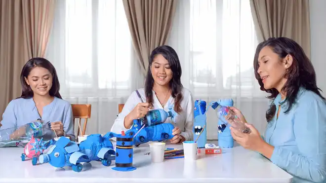 10 Useful Plastic Waste Craft Ideas You Can Try