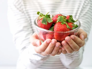 15 Manfaat Buah Strawberry untuk Kesehatan Tubuh