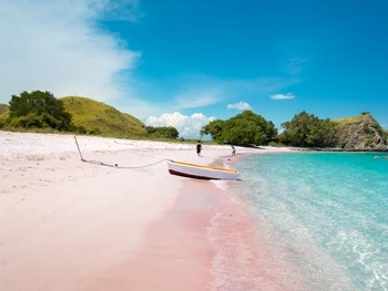 10 Rekomendasi Spot Foto di Lombok, Wajib Dikunjungi!