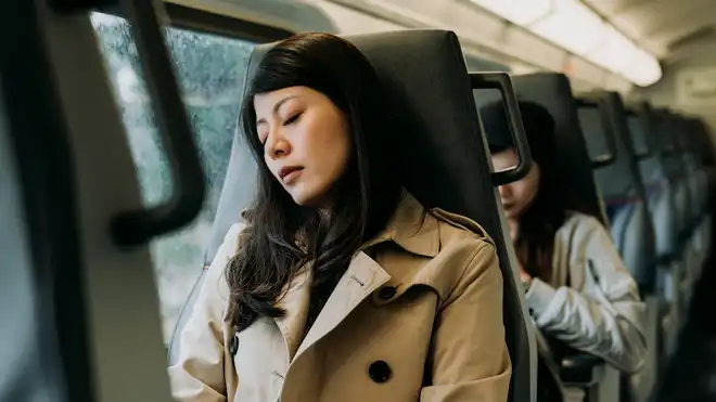 8 Tips to Prevent Motion Sickness While Traveling