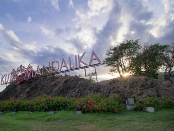 8 Must-Visit Tourist Attractions in Mandalika for Holiday!