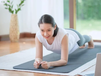 Yoga untuk Pemula di Rumah: Panduan Mudah Memulai Latihan